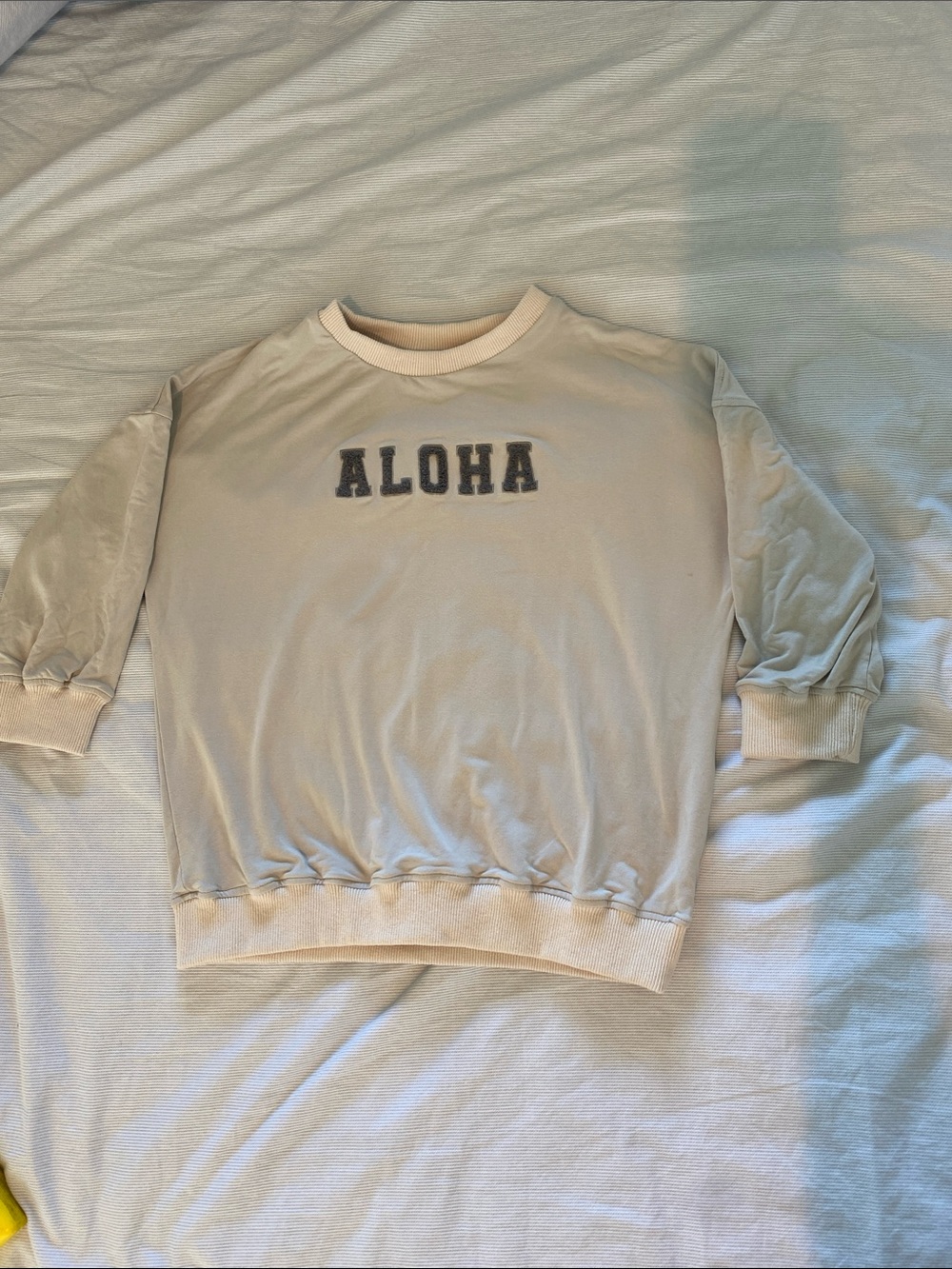 " Skye HI" kids Crewneck Sweatshirt with ALOHA Chest Graphic - Cream